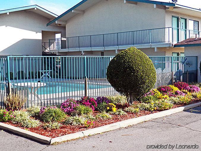 Rodeway Smith I-40 Locanda 2*